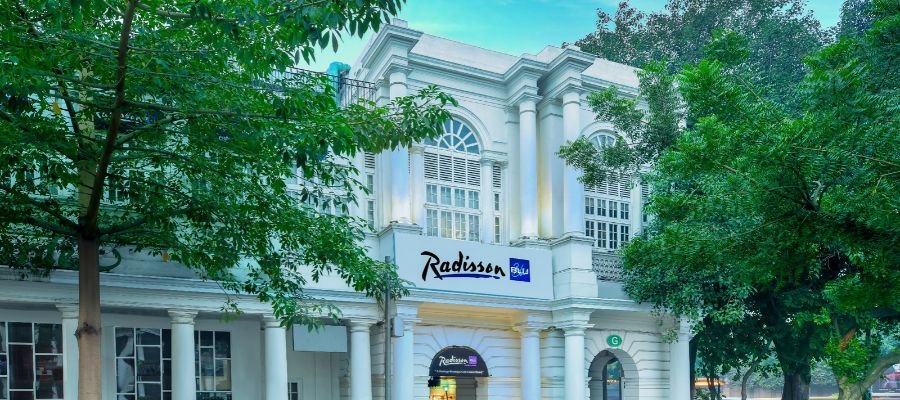 Radisson Blu Marina Hotel Escorts Banner
